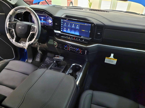 Chevrolet Silverado 5.3 V8 4X4 Z71 TRAIL BOSS AT10 2026