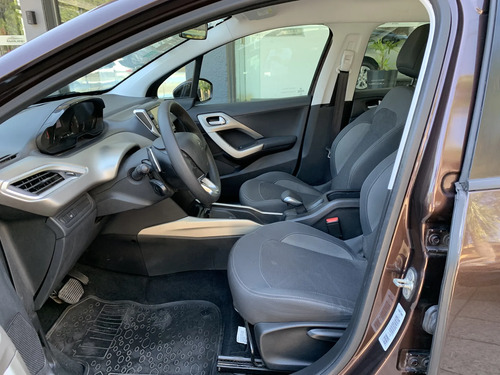 Peugeot 2008 1.6 Allure Tiptronic 2018