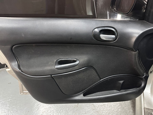 Peugeot 207 COMPACT 2.0 5 P XT HDI 2010