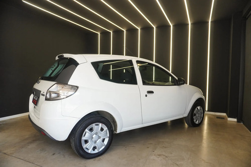 Ford Ka 1.6 Fly Viral 95cv 2013