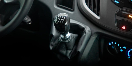 Ford Transit 2.2 Furgon Mediano 350m 2021