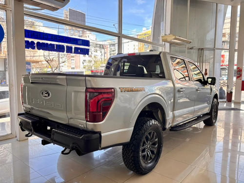 Ford F-150 5.0L V8 Tremor 4X4 At 2026