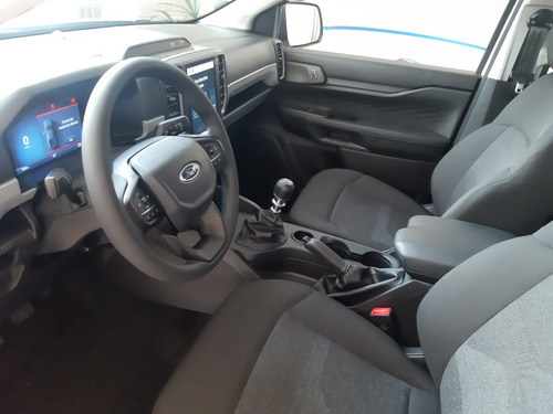 Ford Ranger XL 2.0L Diesel Cabina Doble 4x4 2024