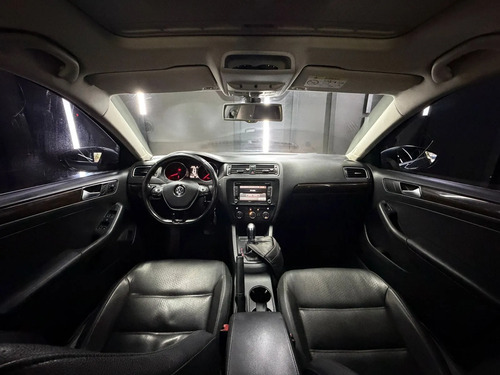 Volkswagen Vento 2.5 170HP LUXURY TIPTRONIC L15 2016