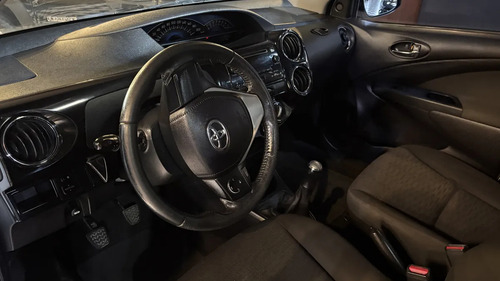 Toyota Etios 1.5 Sedan Xls 2016