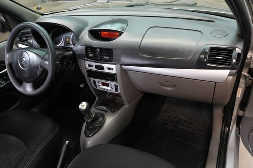 Renault Symbol 1.6 Connection 2010