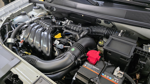 Renault Logan 1.6 16v Life 2025