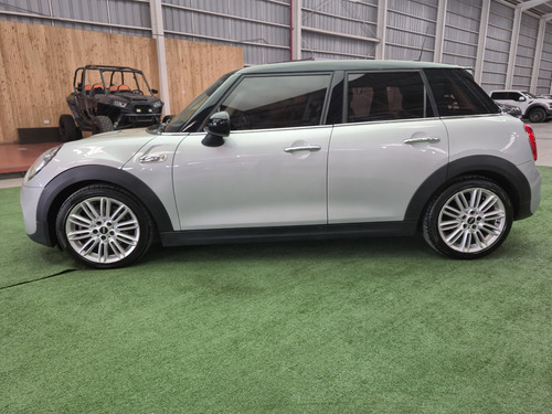 Mini Cooper S 2.0 F55 Chili 192cv 2017