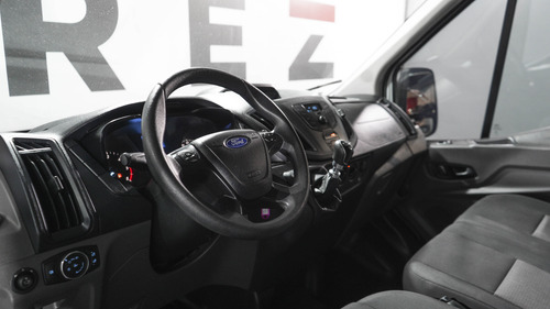Ford Transit 2.2 Furgon Mediano 350m 2023