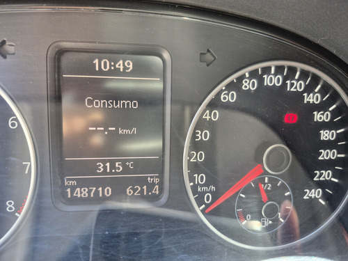 Volkswagen Suran 1.6 Comfortline 101cv 2014