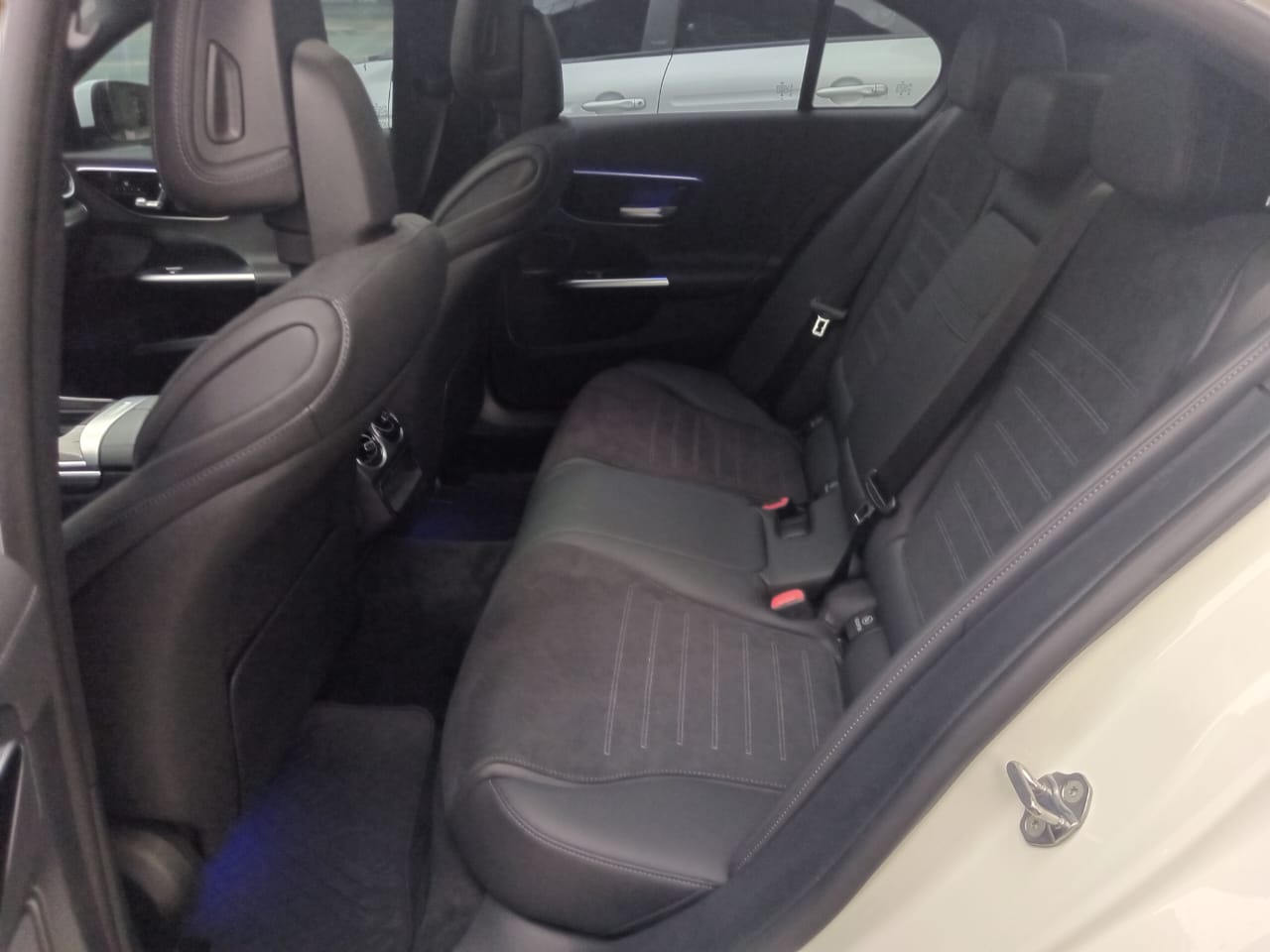 Mercedes-Benz C300 2.0 AMG line Sedan 258Cv 2024