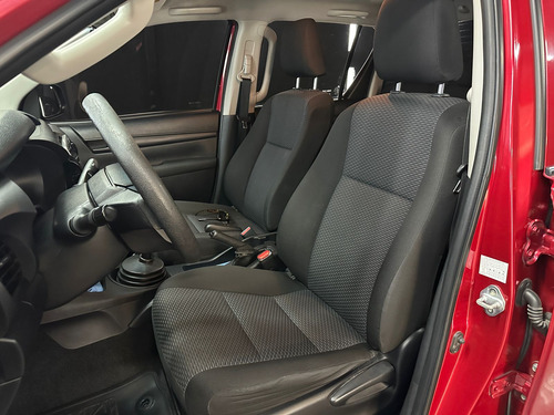 Toyota Hilux 2.4 TDI 4X2 DC DX L16 2019