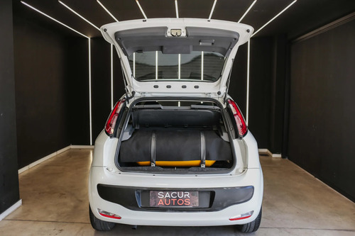 Fiat Punto 1.4 Attractive Pack Top Uconnect 2016