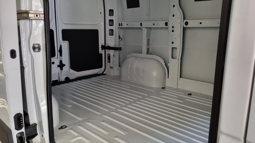 Renault Master 2.3 L1h1 2025