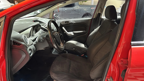 Ford Fiesta Kinetic 1.6 Design 120cv Titanium 2013