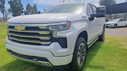 Chevrolet Silverado 5.3 V8 High Country 2025
