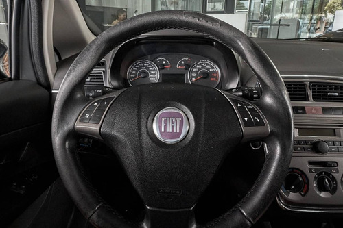 Fiat Punto 1.6 Essence 2011