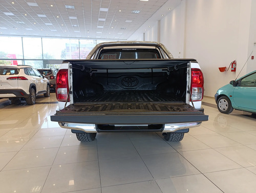 Toyota Hilux Pick-Up 2.8 Cd Srx 177cv 4x4 2016