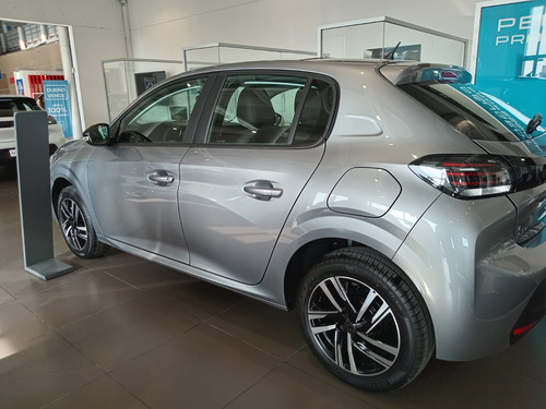 Peugeot 208 1.0T Allure Pack 2025