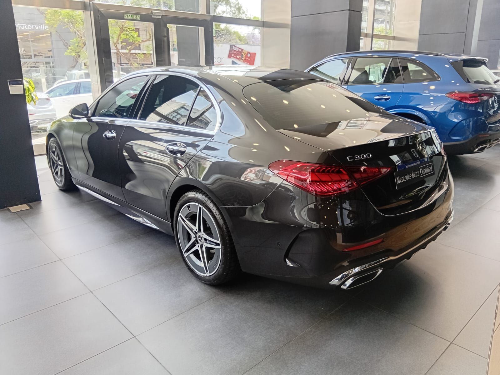 Mercedes-Benz C300 2.0 AMG line Sedan 258Cv 2025