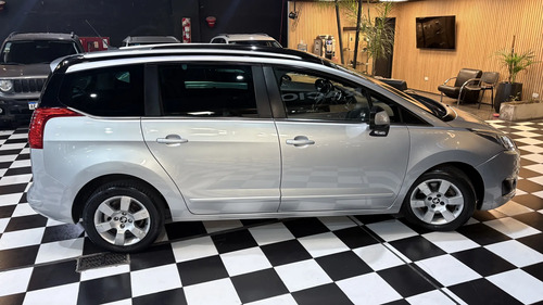 Peugeot 5008 1.6 Feline B/techo Tiptronic 2017