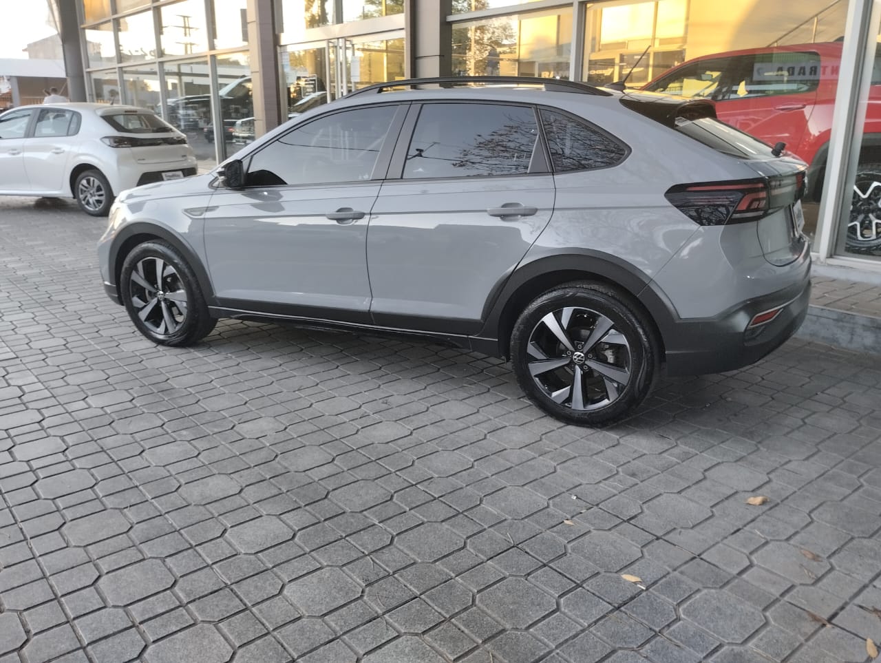 Volkswagen Nivus NIVUS HIGHLINE HERO AT 2021