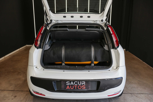 Fiat Punto 1.4 Attractive Pack Top Uconnect 2016