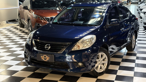 Nissan Versa 1.6 Exclusive At 2014