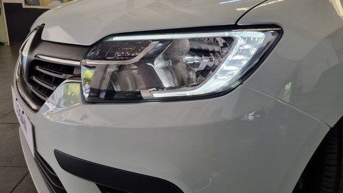 Renault Logan 1.6 16v Life 2025