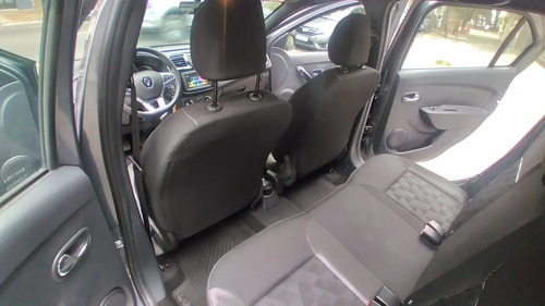 Renault Logan 1.6 16v Intense 2025