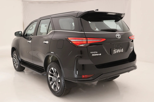 Toyota SW4 2.8 Tdi Diamond 4X4 6At 7As 2026