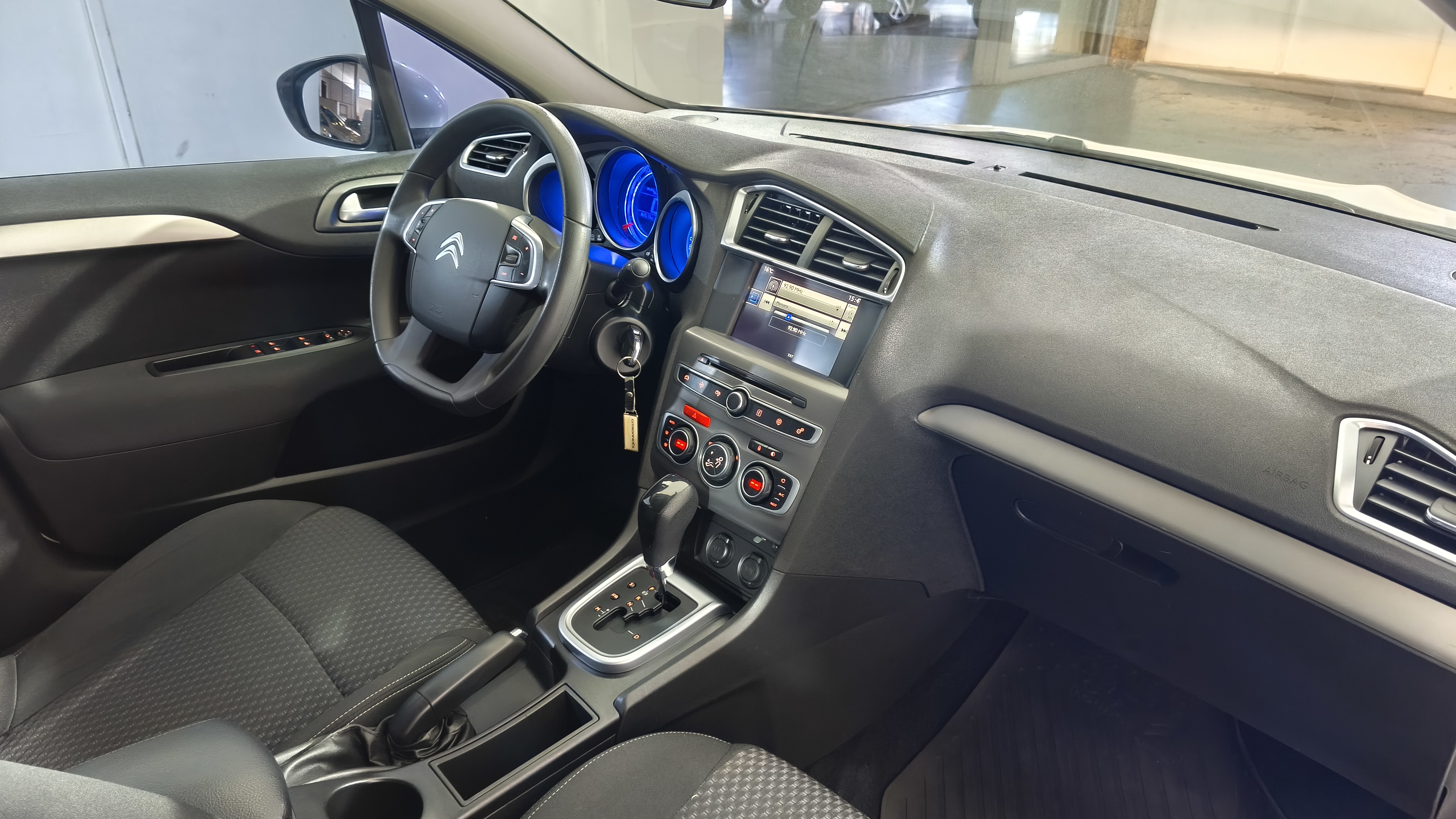 Citroën C4 LOUNGE THP 165 AT6 FEEL AM18 2017