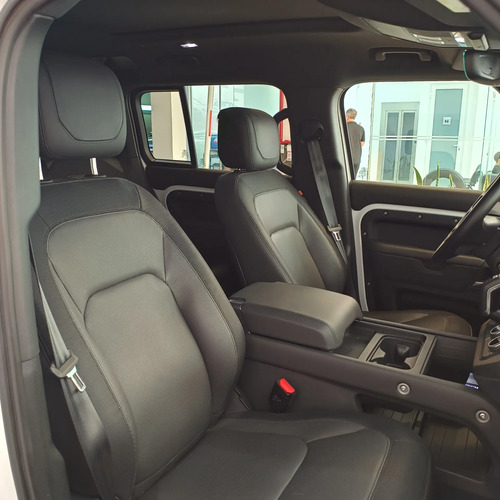 Land Rover Defender 2.0 110 P400E Hse X-Dynamic 2024