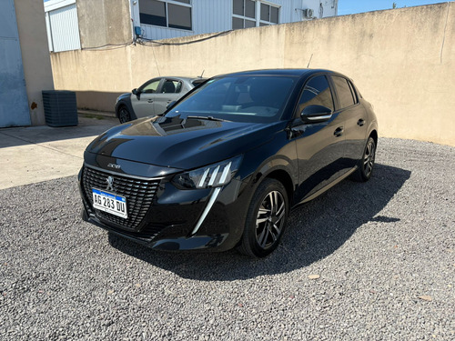 Peugeot 208 ROADTRIP AM24 2023