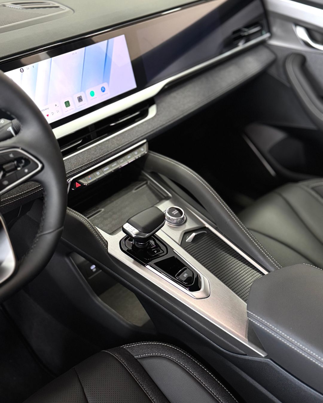 Renault Koleos FULL HYBRID E-TECH 2025