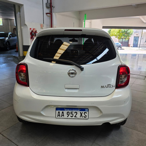 Nissan March 1.6 Advance Pure Drive 2017