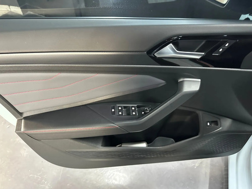 Volkswagen Vento 2.0 350TSI GLI DSG L26 2025