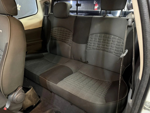 Fiat Strada 1.6 DC ADVENTURE LOCKER SEGURIDAD L11 2013