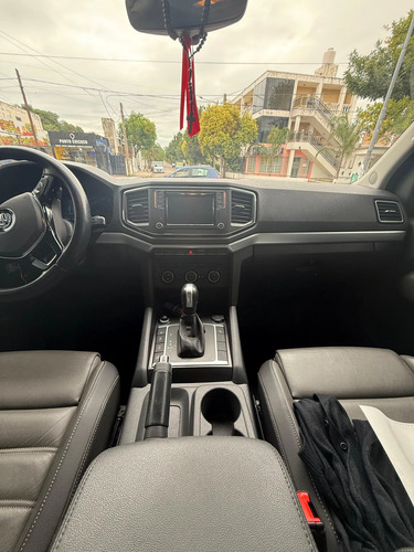 Volkswagen Amarok Highline 4x4 DC Automatica 2023