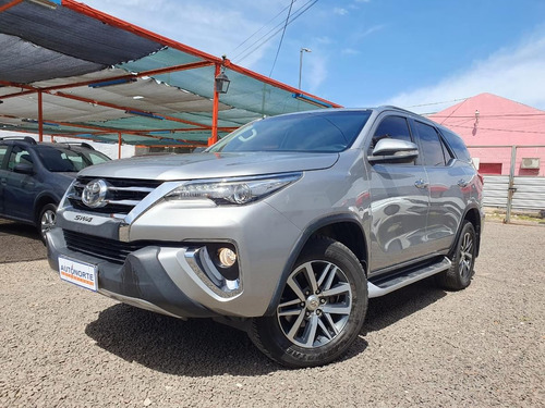 Toyota SW4 2.8 Srx 177cv 4x4 7as At 2017