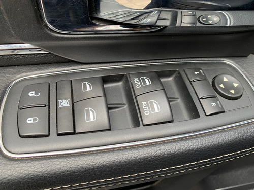 RAM 1500 5.7 Laramie Atx V8 2016