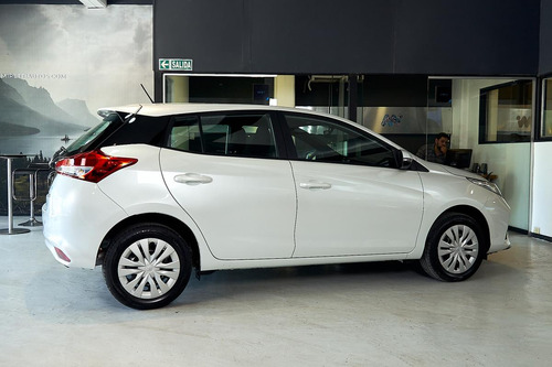 Toyota Yaris 1.5 107cv Xs 5 p 2025