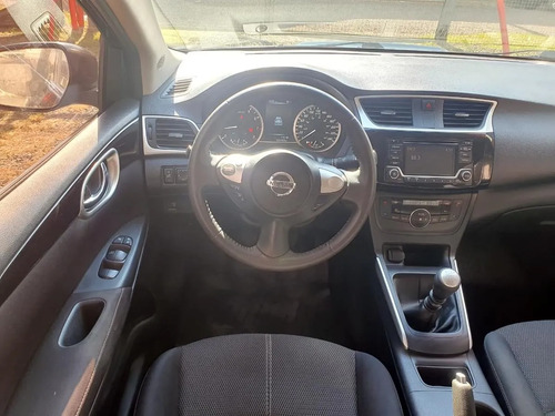 Nissan Sentra 1.8 Advance Pure Drive 2017