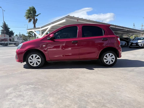 Toyota Etios 1.5 X 5p 2022