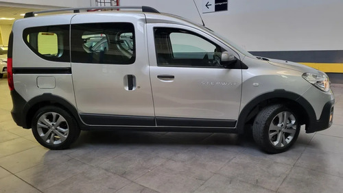 Renault Kangoo Ii 1.6 Sce Stepway 2025