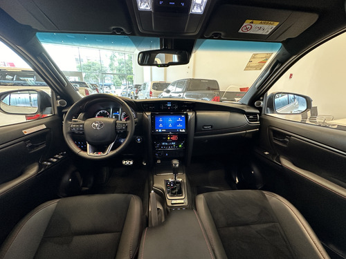 Toyota SW4 2.8 Tdi Gr-s 4x4 7as 6at 2025