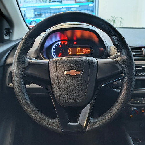 Chevrolet Onix plus 1.4 Joy Black 2020