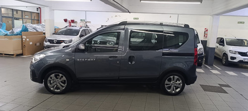 Renault Kangoo Ii 1.6 Sce Stepway 2025