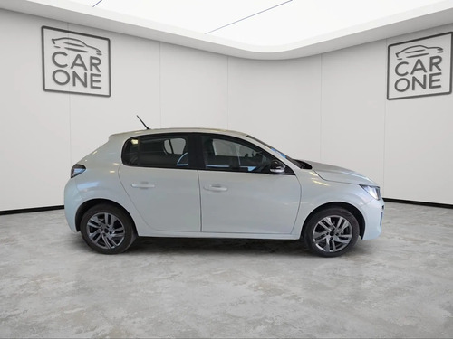 Peugeot 208 1.6 ALLURE PACK L24 2024