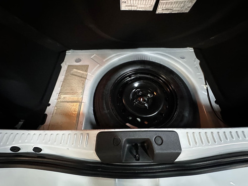 Renault Stepway 1.6 INTENS L19 2023